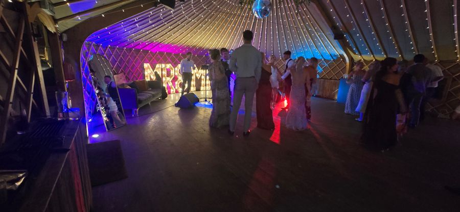 entertainment at Thorpe Gardens